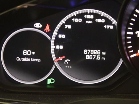 Certified 2020 Porsche Cayenne image 28