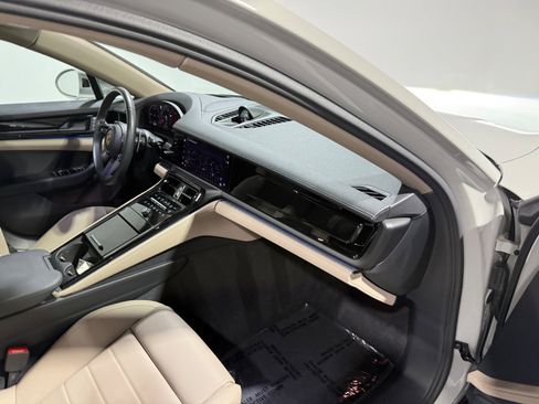 Used 2025 Porsche Panamera 4 AWD/4WD image 45