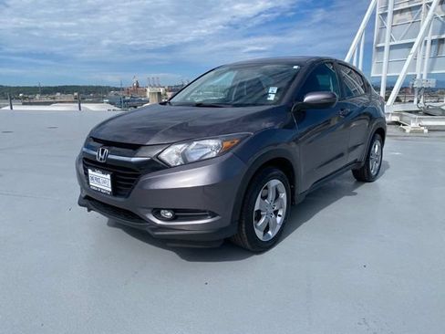 Used 2016 Honda HR-V EX image 4
