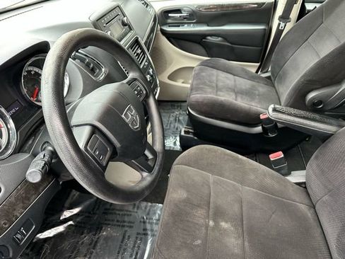 Used 2013 Dodge Grand Caravan American Value Package image 12