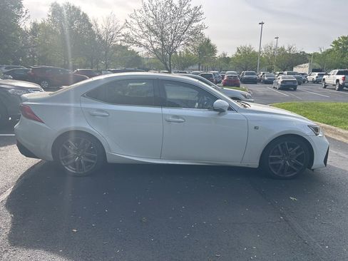 Used 2017 Lexus IS 200t image 15
