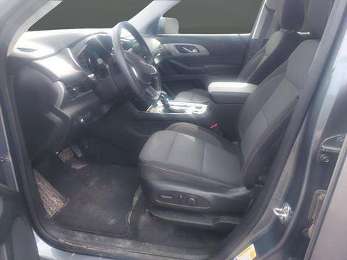 Used 2021 Chevrolet Traverse LT image 12