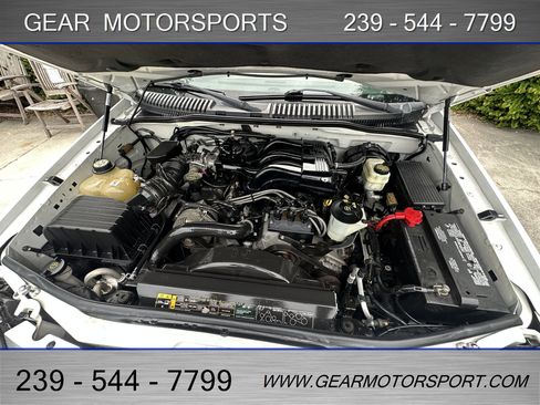 Used 2005 Mercury Mountaineer Convenience image 9