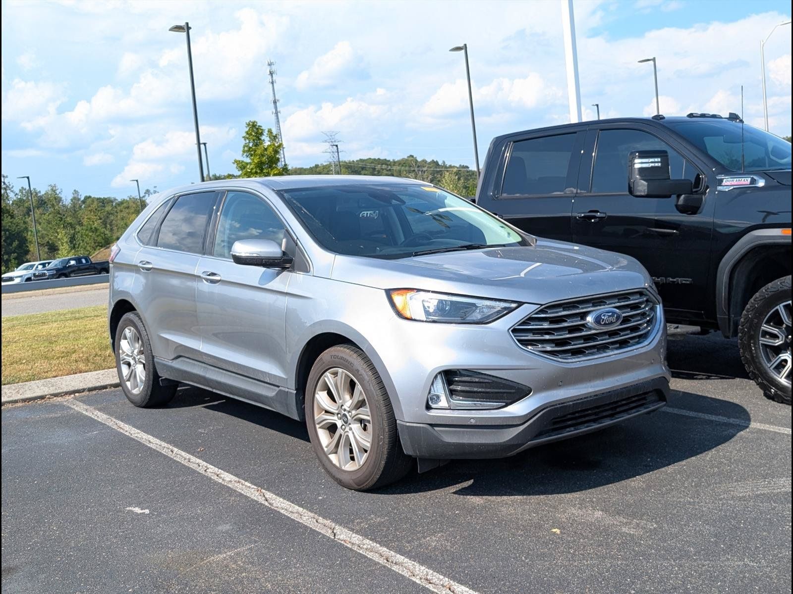 Used 2024 Ford Edge Titanium AWD/4WD image 2