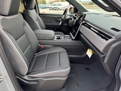 Used 2026 GMC Sierra EV Elevation AWD/4WD image 16