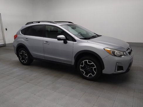 Used 2016 Subaru Crosstrek 2.0i Limited AWD/4WD image 11