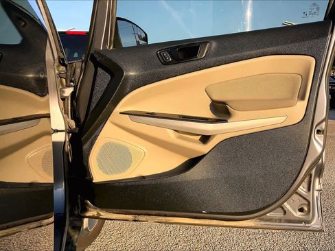 Used 2022 Ford EcoSport S image 44