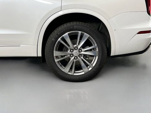 Used 2024 Cadillac XT6 Premium Luxury w/ Technology Package image 34