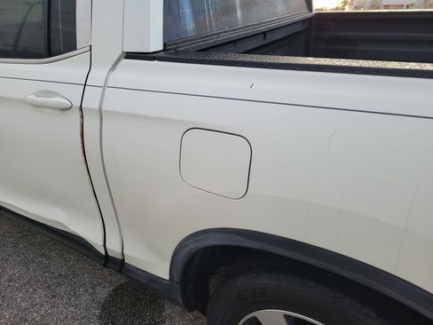 Used 2018 Honda Ridgeline RTL-T image 11