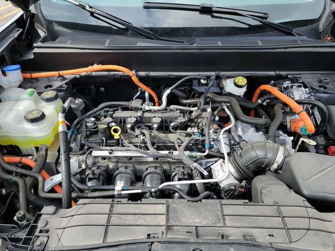 Used 2025 Ford Maverick XLT w/ Equipment Group 301A image 21