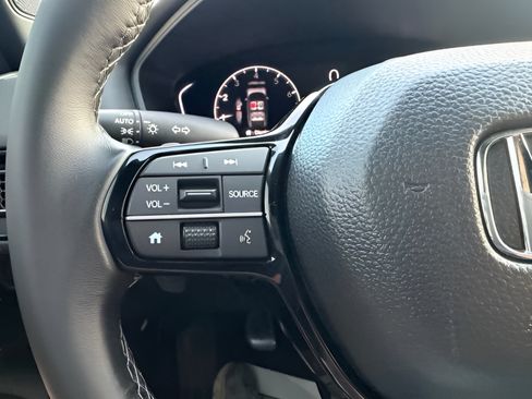 Used 2024 Honda Civic Sport image 34