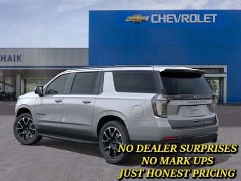 New 2026 Chevrolet Suburban RST AWD/4WD image 2