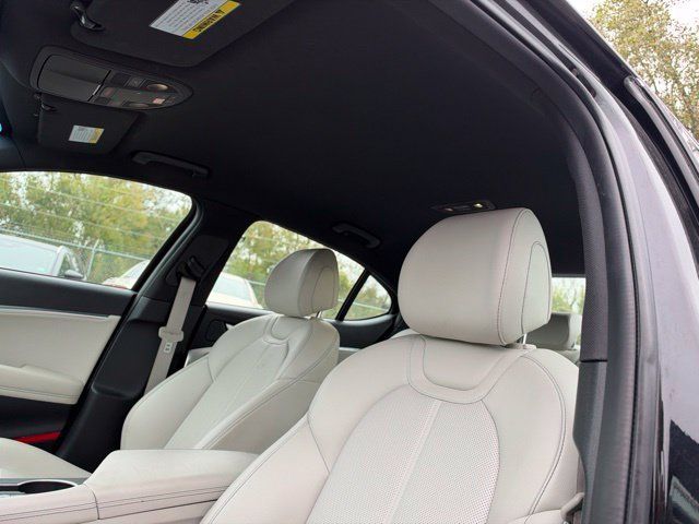 Used 2025 Genesis G70 2.5T AWD/4WD image 18