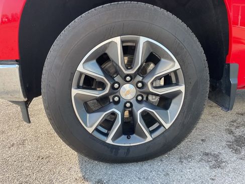 Used 2024 Chevrolet Silverado 1500 LT image 54