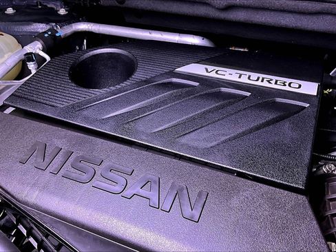 Used 2025 Nissan Rogue SV AWD/4WD image 31