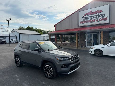 Used 2024 Jeep Compass Limited AWD/4WD image 1