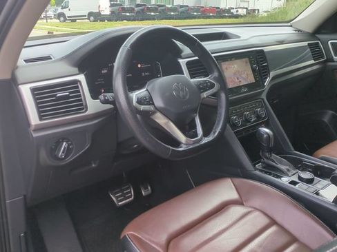 Used 2023 Volkswagen Atlas SEL Premium AWD/4WD image 29