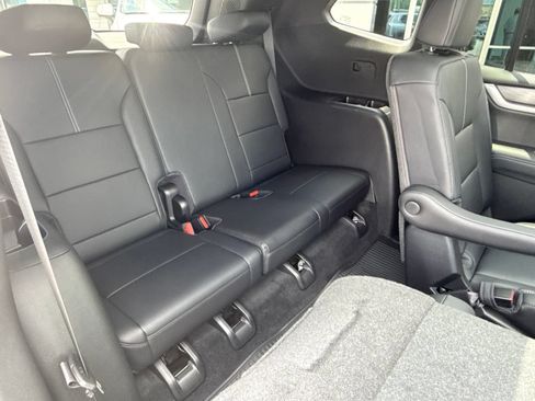 New 2026 GMC Acadia Elevation w/ Elevation Premium Package FWD image 17