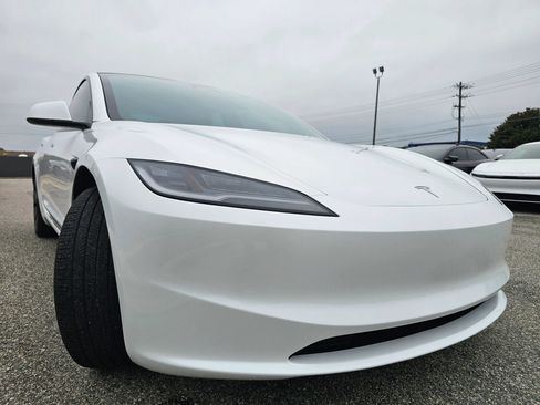 Used 2024 Tesla Model 3 Long Range RWD image 7
