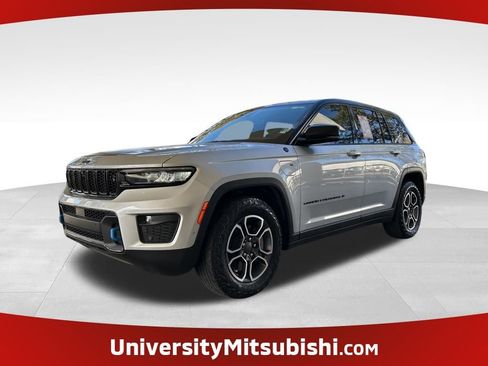 Used 2022 Jeep Grand Cherokee Trailhawk w/ Advanced Protech Group II image 1