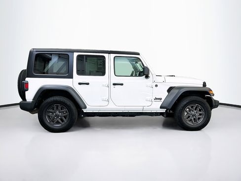 Used 2025 Jeep Wrangler Sport S image 10