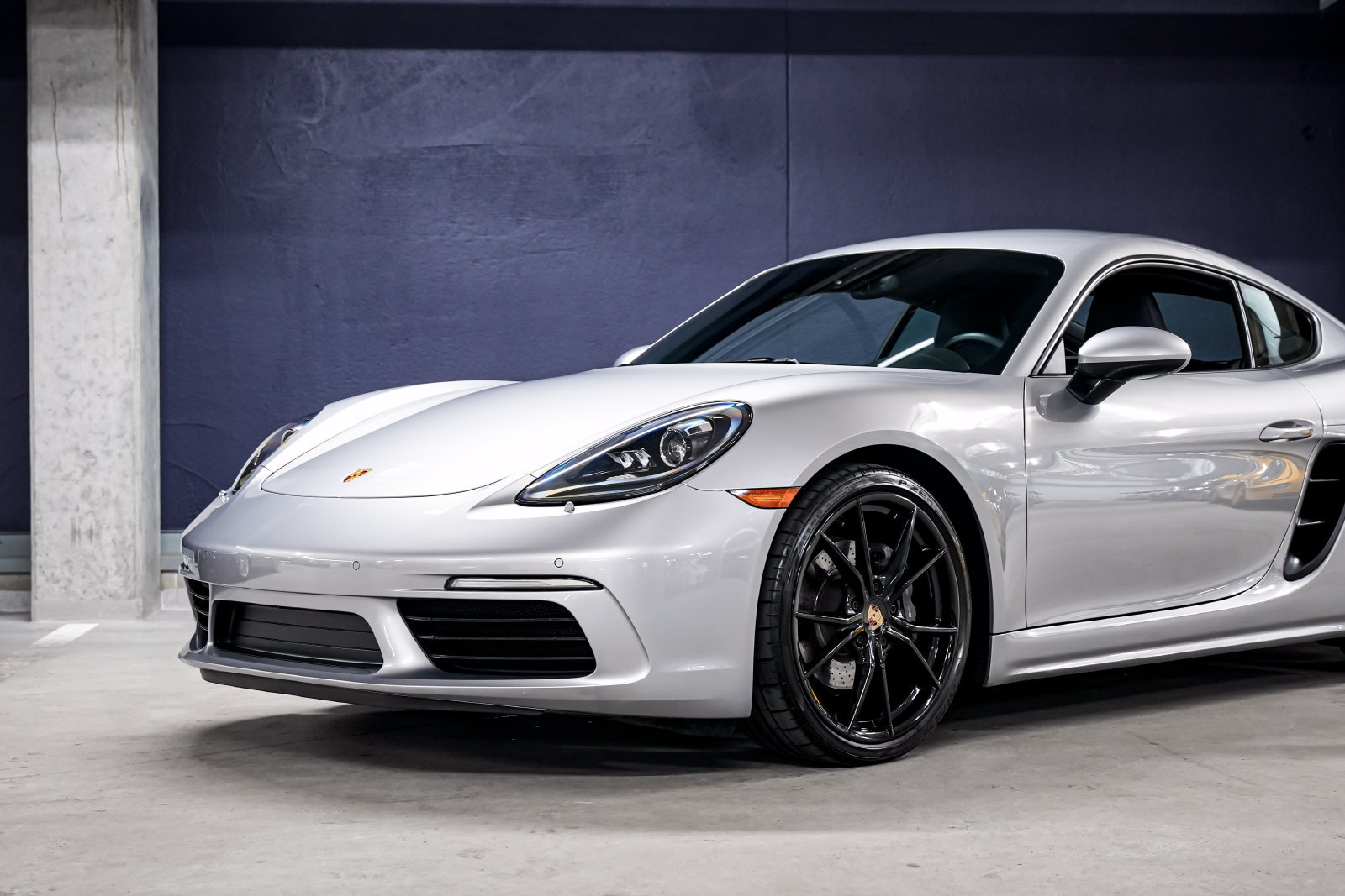 Used 2024 Porsche 718 Cayman RWD image 28