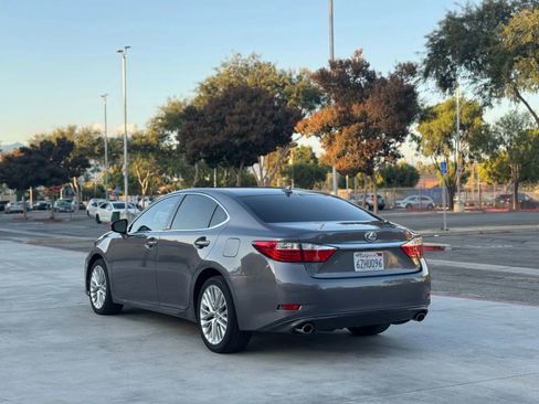 Used 2013 Lexus ES 350 ES 350 Sedan 4D image 4