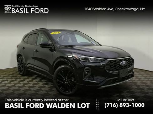 Used 2024 Ford Escape ST-Line Elite w/ Premium Technology Package AWD/4WD image 1