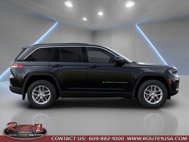 New 2026 Jeep Grand Cherokee Laredo w/ MOPAR Finishing Package AWD/4WD image 22