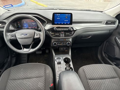 Certified 2024 Ford Escape Active FWD image 9