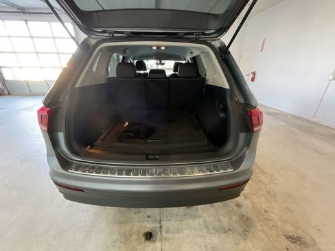 Used 2019 Volkswagen Tiguan SE image 22