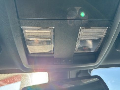 Used 2023 Dodge Challenger GT image 19