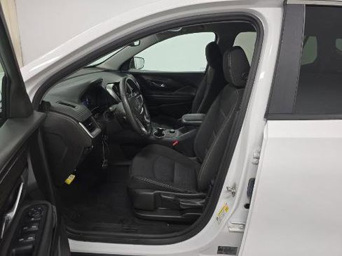 Used 2024 GMC Terrain SLE AWD/4WD image 5