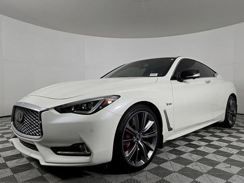 Used 2019 INFINITI Q60 Red Sport 400 w/ Proassist Package image 2