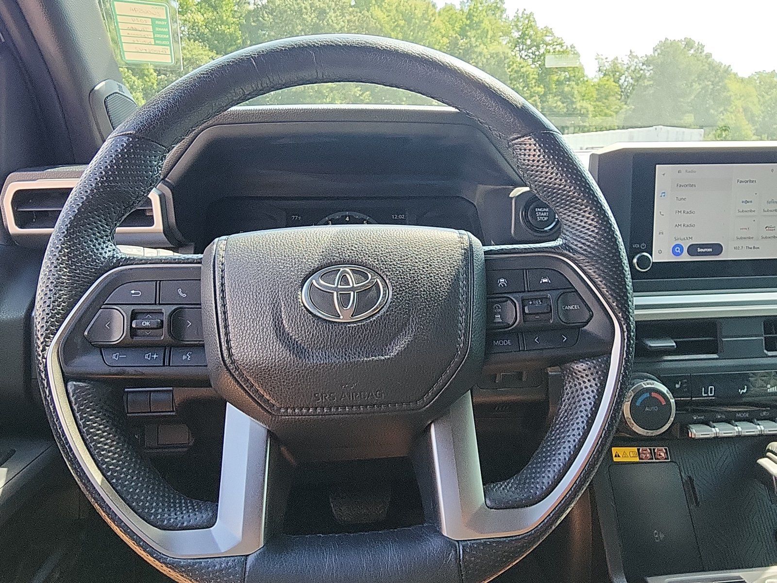Used 2024 Toyota Tacoma SR5 AWD/4WD image 15