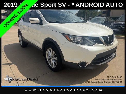 Used 2019 Nissan Rogue Sport SV w/ Technology Package FWD image 3