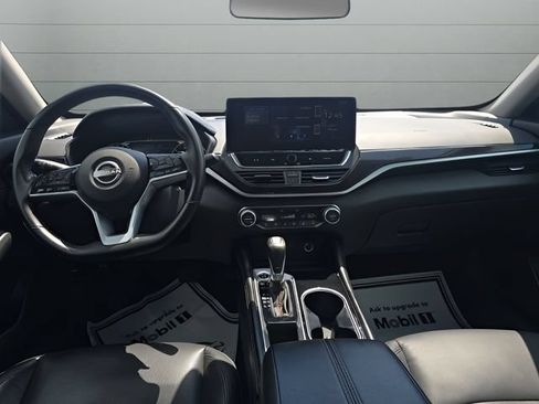 Certified 2025 Nissan Altima 2.5 SR w/ SR Premium Package FWD image 10
