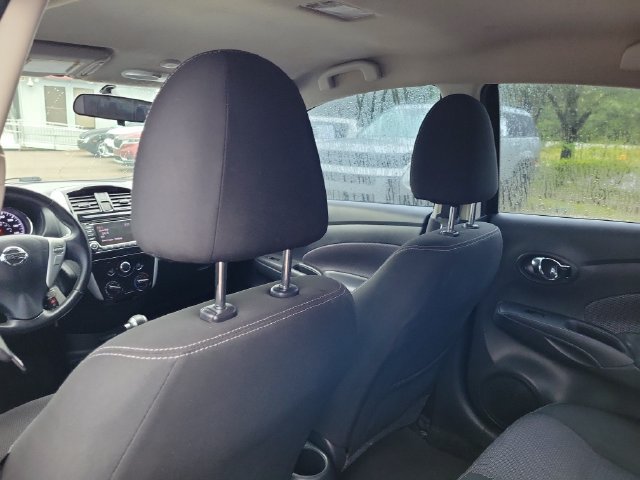 Used 2018 Nissan Versa SV w/ SV Special Edition Package FWD image 12