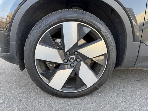 Used 2022 Volvo C40 P8 Recharge Ultimate image 7