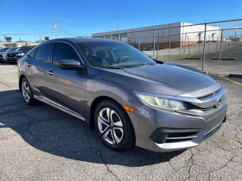 Used 2018 Honda Civic LX image 4