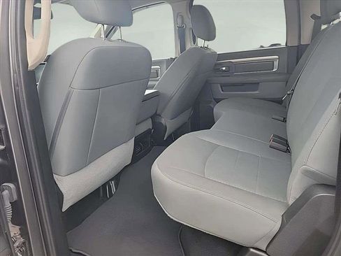 Used 2017 RAM 2500 SLT w/ Snow Chief Group AWD/4WD image 18