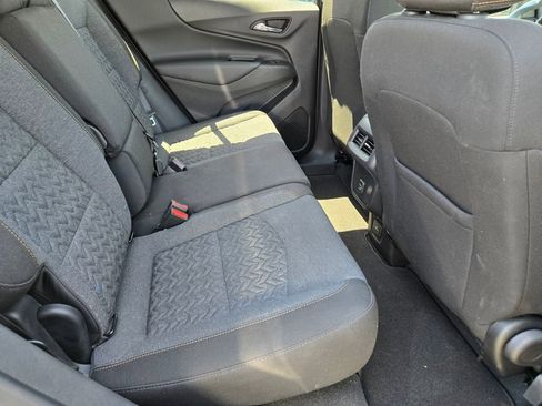 Used 2023 Chevrolet Equinox LT FWD image 4