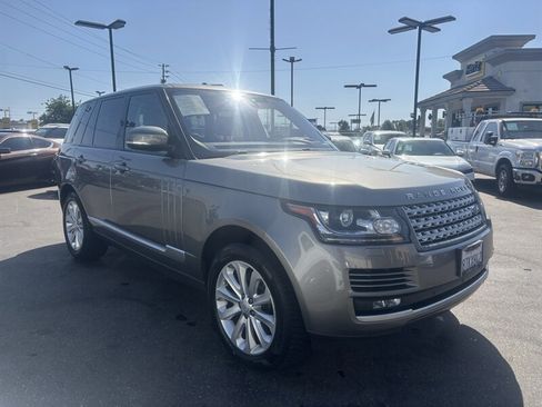 Used 2017 Land Rover Range Rover HSE image 9