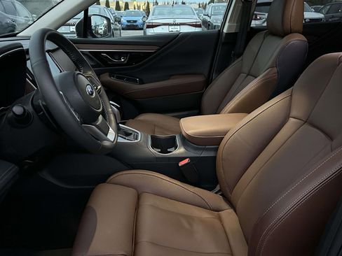 Used 2025 Subaru Outback Touring XT image 8