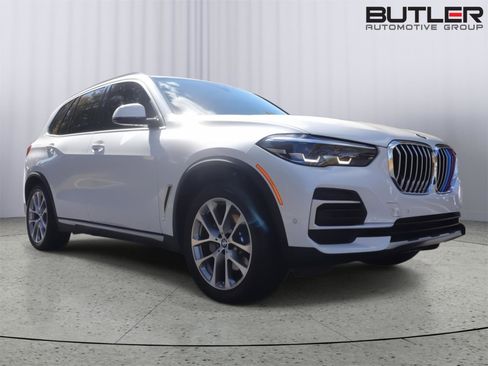 Used 2022 BMW X5 sDrive40i w/ Premium Package image 9