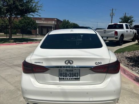 Used 2021 INFINITI Q50 Luxe w/ Cargo Package RWD image 3