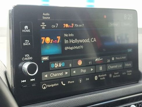 Used 2022 Honda Civic Touring image 19