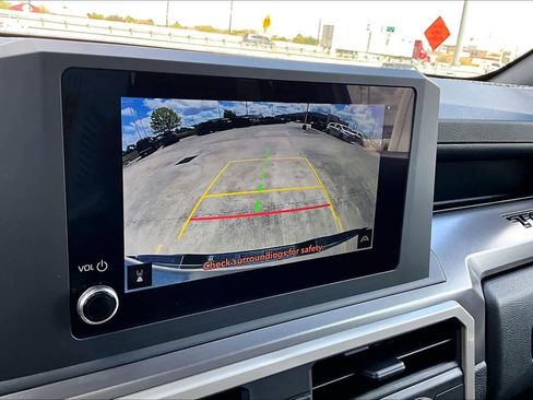 Certified 2025 Toyota Tacoma SR5 image 27