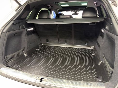 Used 2018 Audi SQ5 Prestige AWD/4WD image 38