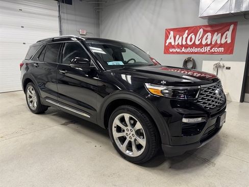 Used 2020 Ford Explorer Platinum w/ Premium Technology Package image 1